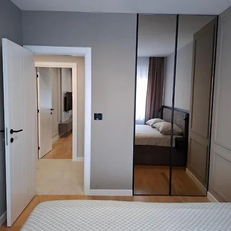 Sparkle דירה באניה לוקה